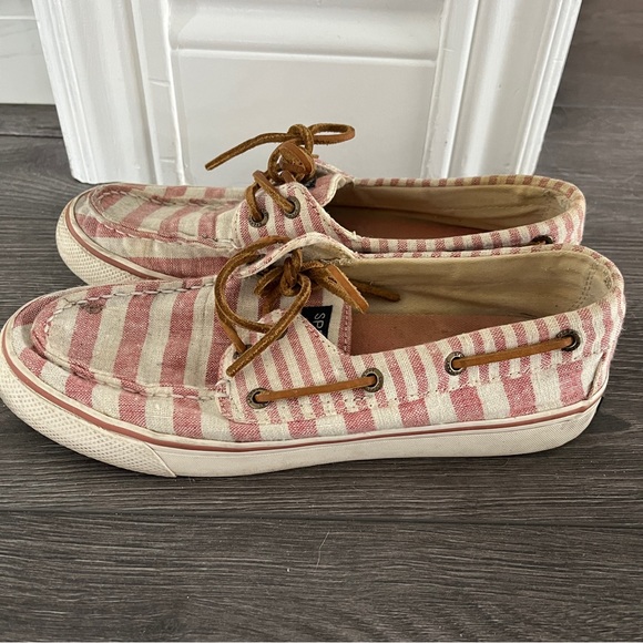 Sperry Red Seersucker Boat Shoe / Sneaker | Size 7 - Picture 3 of 6